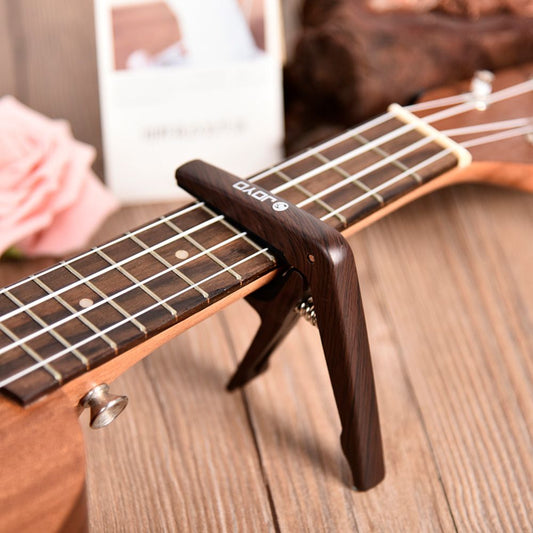 COMPLETE UKULELE CAPO BEGINNER’S GUIDE